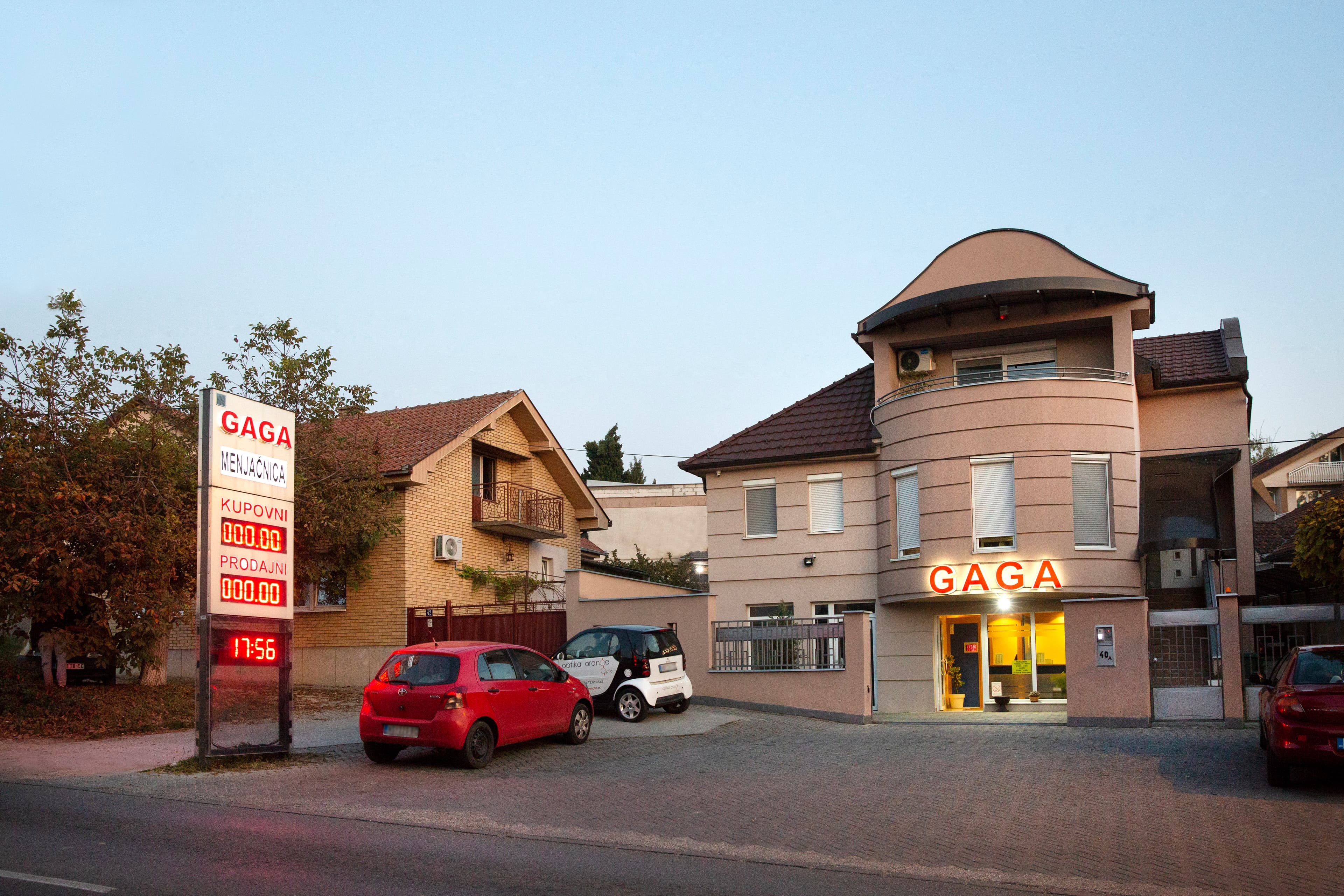 Menjačnica Gaga Sremska Kamenica — 1